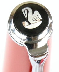Pelikan 205 fountain pen review - cap closeup