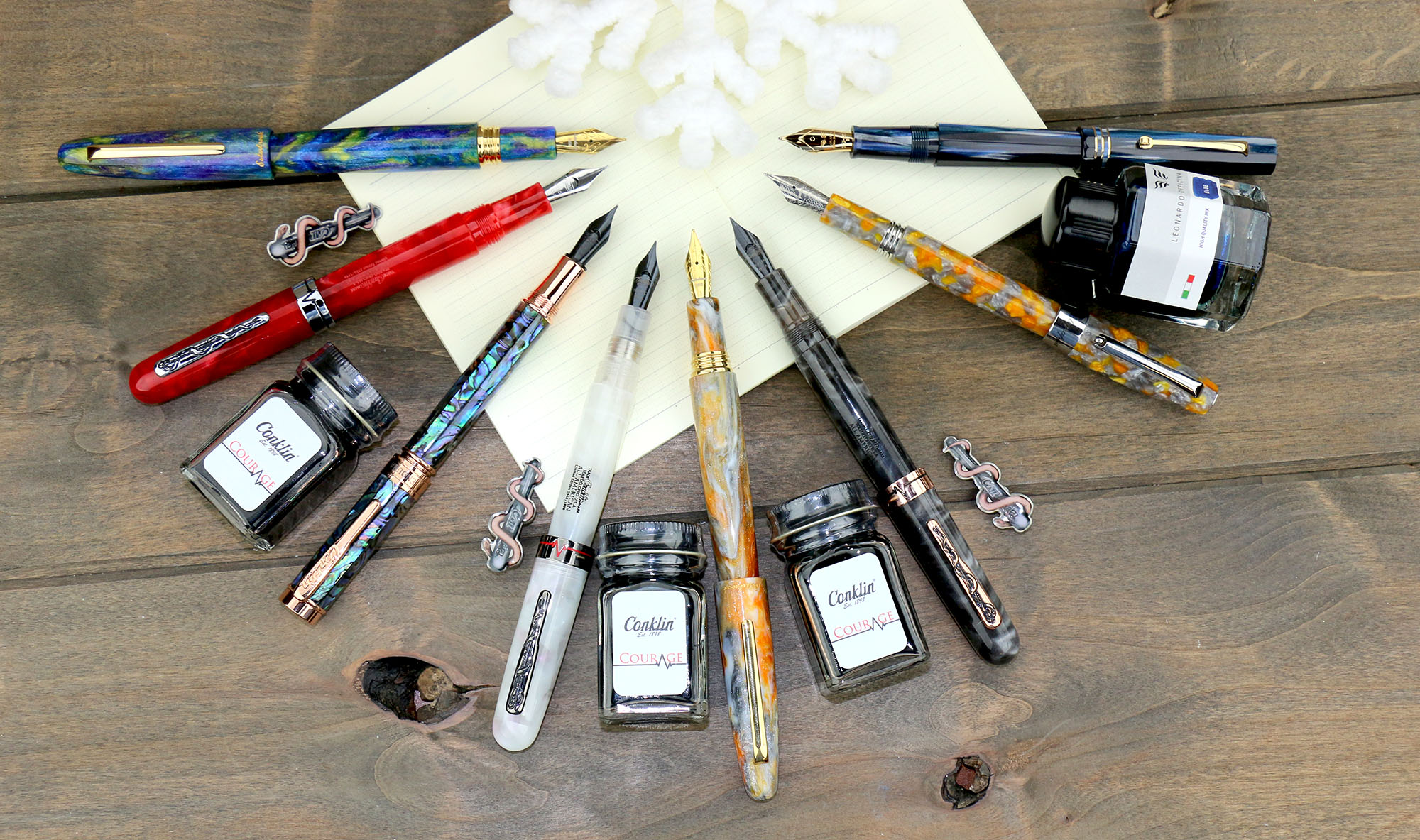 Amazon.com: Scriveiner Silver Chrome Rollerball Pen - Stunning Luxury Pen  with 24K Gold Finish, Schmidt Ink Refill, Best Roller Ball Pen Gift Set for  Men & Women, Professional, Executive Office, Nice, Fancy